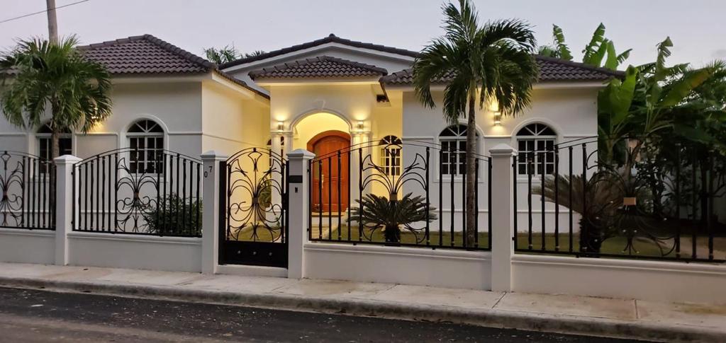 casa-de-venta-en-puerto-plata-con-3-habitaciones-directorioinmobiliariocomdo-7